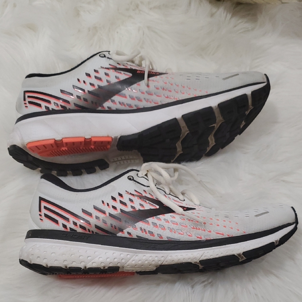 Brooks Ghost 13 White and Red Womens Running Sneakers - Picture 6 of 16